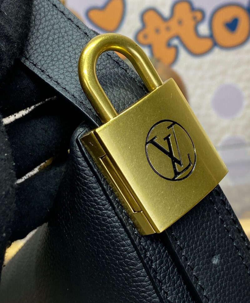 Louis Vuitton Low Key Bumbag M11429 Black